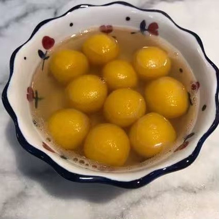 Egg in sweet fermented rice broth