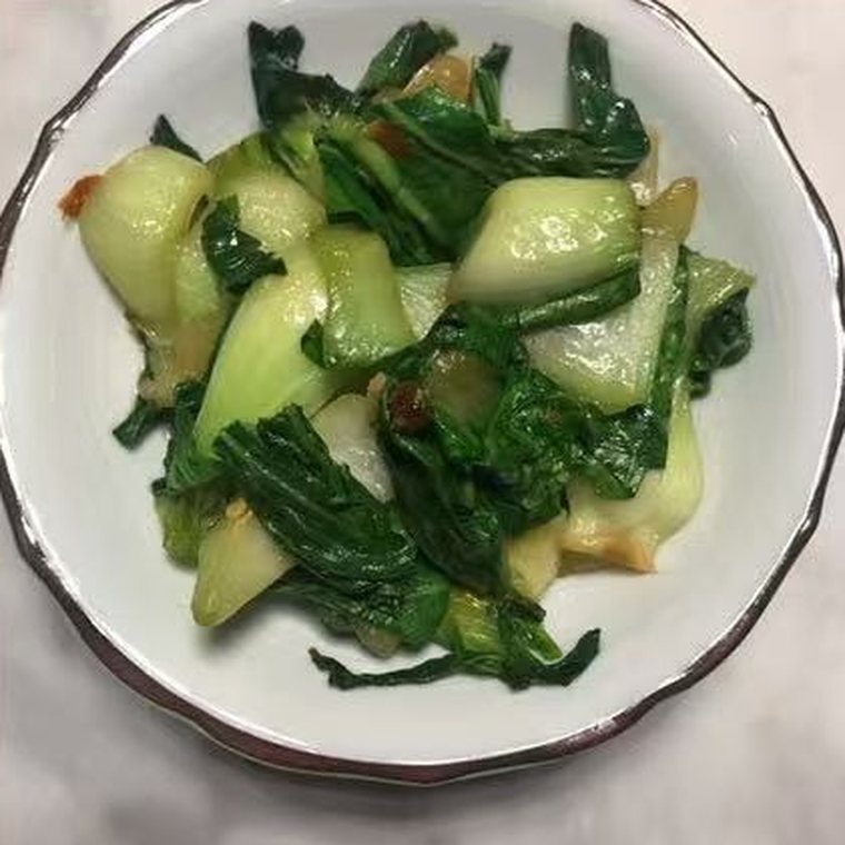 Stir-fried bok choy